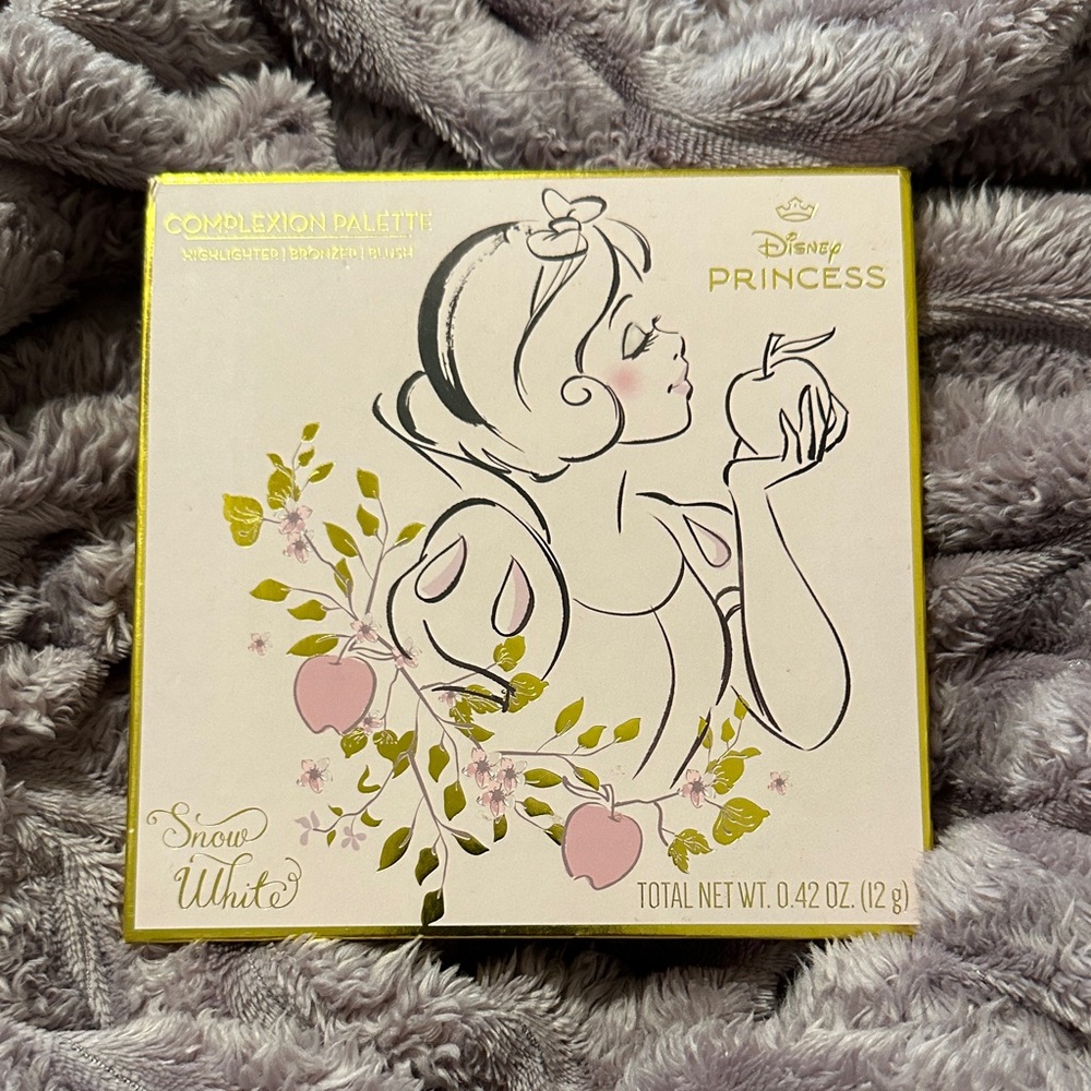Disney Princess Snow White Gold and Pink Palette